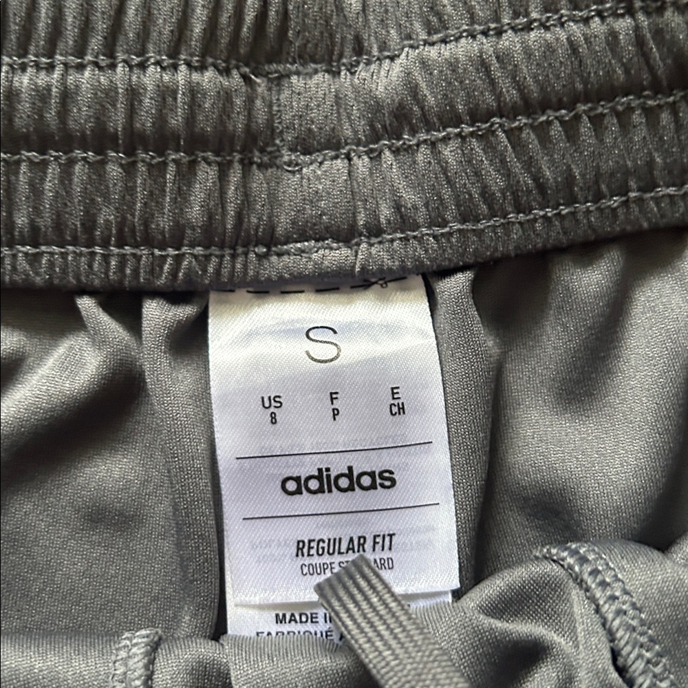 Adidas shorts - Picture 6 of 9